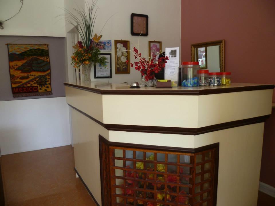 Newport Oak Pension Inn Tagbilaran City Exterior photo